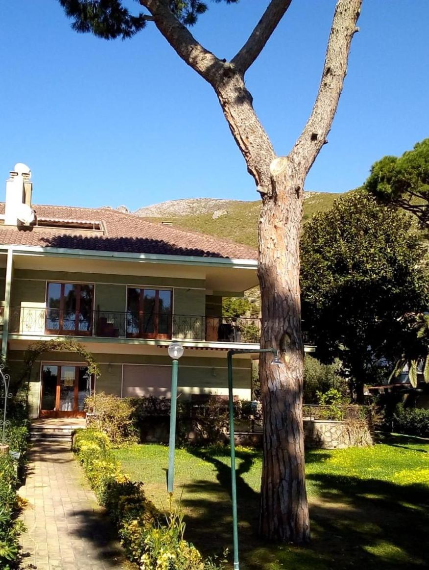 Villa Luisa B&B Сперлонга Экстерьер фото