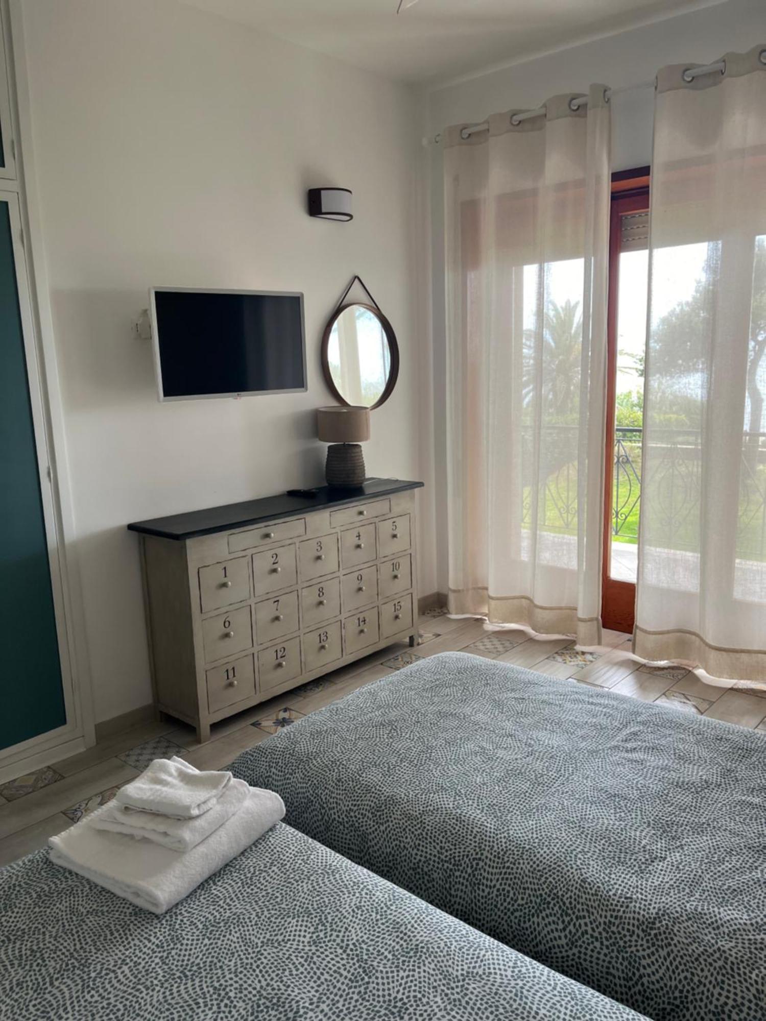 Villa Luisa B&B Сперлонга Экстерьер фото